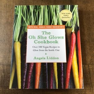 The Oh She Glows Cookbook - NEW